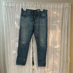 Women’s  Boyfriend  Jeans